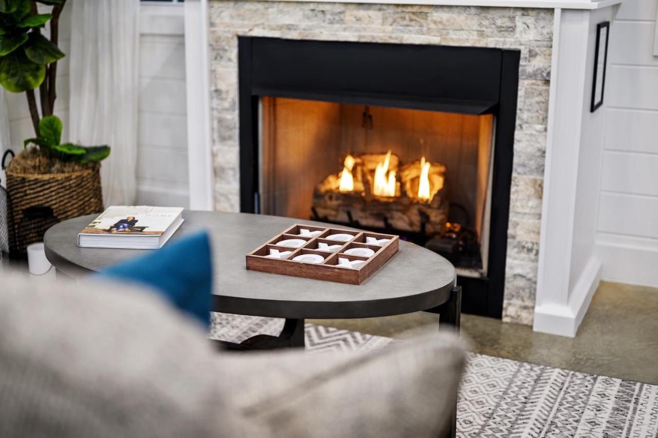فيلا Bella Luna Cabin - Cozy Farmhouse Cabin, Private Deck, Swing Set, Fire Pit, Hot Tub بروكن بو المظهر الخارجي الصورة
